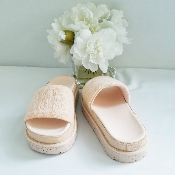 NWT UGG Laton Slides in Peach Fuzz Terry - Picture 6 of 14